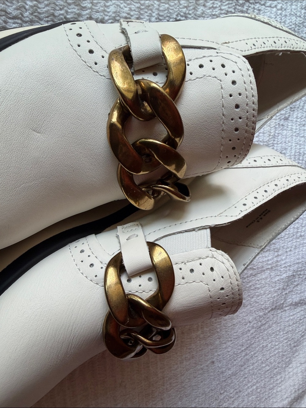Dolce Vita Cream Platform Loafers with Chunky Gold Chain - Picture 2 of 6